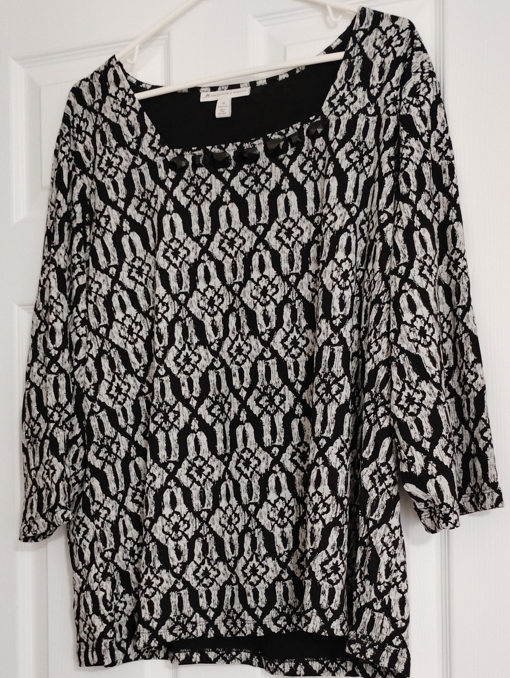 Patterned 3/4 Sleeve Blouse
